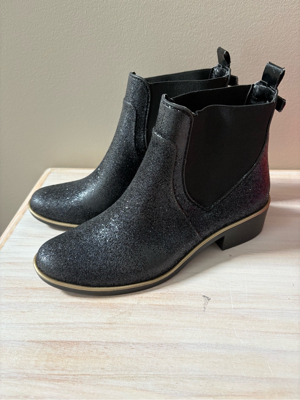Kate Spade New York Women's Sedgewick Glitter Booties Size 8/9